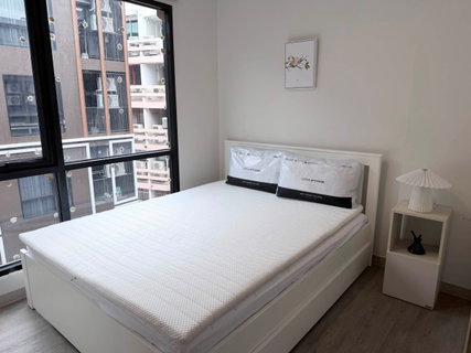 รูปภาพ 🏷️P-10077 | The Shade Sathon 1 : Prime Sathon Living! 1 Bed Near MRT Khlong Toei 17,500 THB | Line ID: @easycondoplus | 099-229-6397