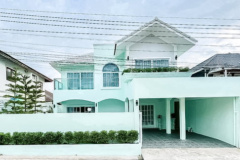 Stylish House for Sale Khao Noi East Pattaya 5 Bed Private Pool