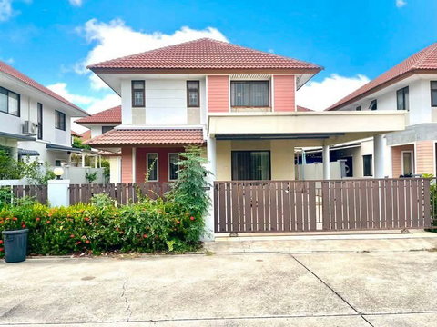  ขายด่วน! บ้านเดี่ยวโครงการบ้านคันทรีปาร์ค 3 บางแสน ทำเลน่าอยู่