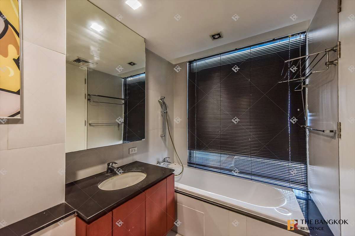 รูป เช่าคอนโด ⭐ Amanta Lumpini ใกล้ MRT ลุมพินี 80K 138.52 sqm, Newly Renovated Unit ✨  - รูปที่ 10/11