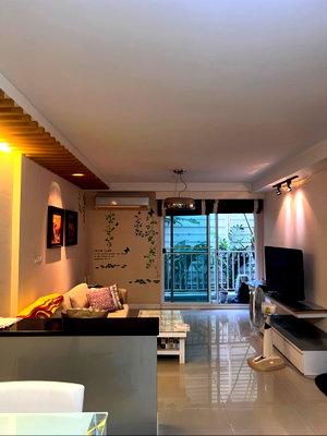 Condos for rent : Spacious one bedroom, large living area, 56 sqm