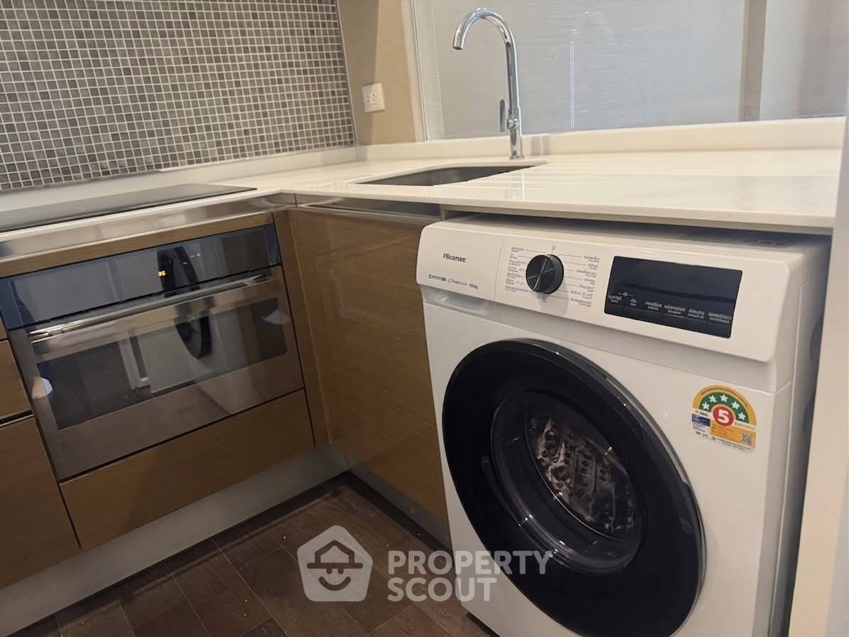picture 36th-Floor 2-BR The Saint Residences 100m To MRT Phahon Yothin (ID 3234378) - 5/12