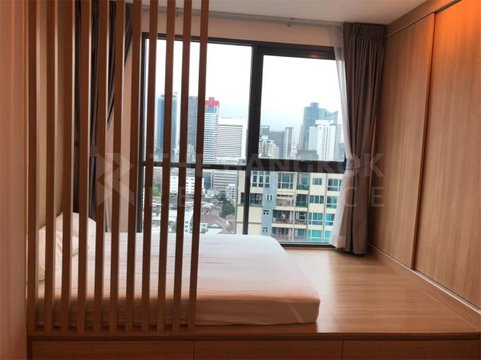 Ideo Q Chula-Samyan near MRT Sam Yan Station Comfortable and Ready to Move-in