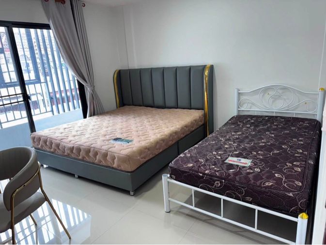 3-bed townhouse for rent, 18 sqm, 18 sq wah, Huai Khwang