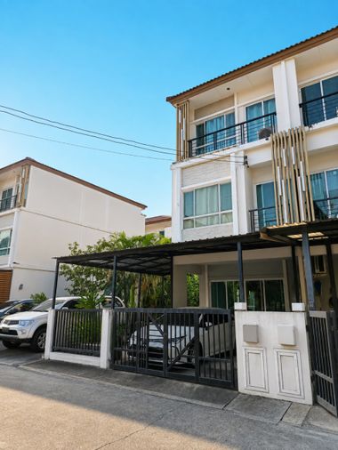 3-bed home office for sale, 142 sqm, 28.6 sq wah, THE PLANT CITI NAVAMIN