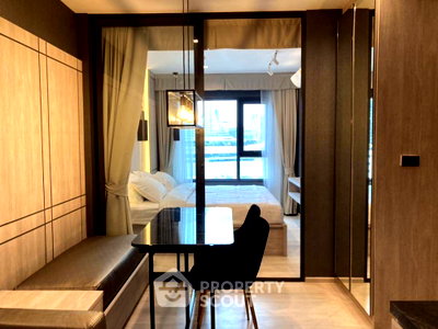 Condos for sale : 1-BR Condo at Life One Wireless near BTS Phloen Chit (ID 597678)