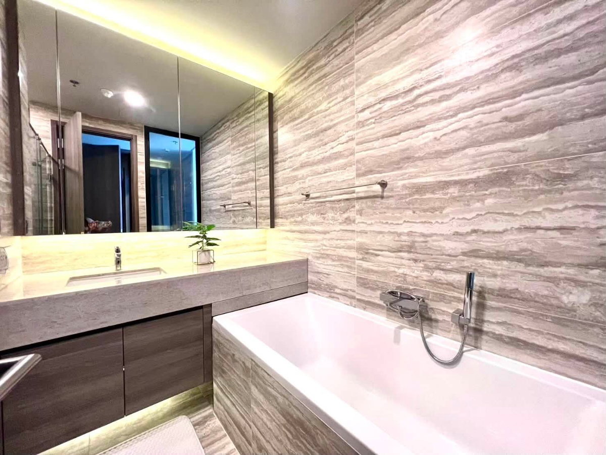 picture For Rent: Celes Asoke, 90,000 THB [MKr260865] - 5/9