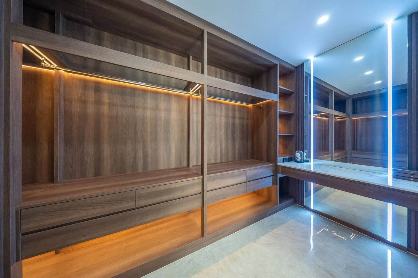 รูป High End 5 Bedroom Pool Villa for Sale Huay Yai Pattaya - รูปที่ 18/26