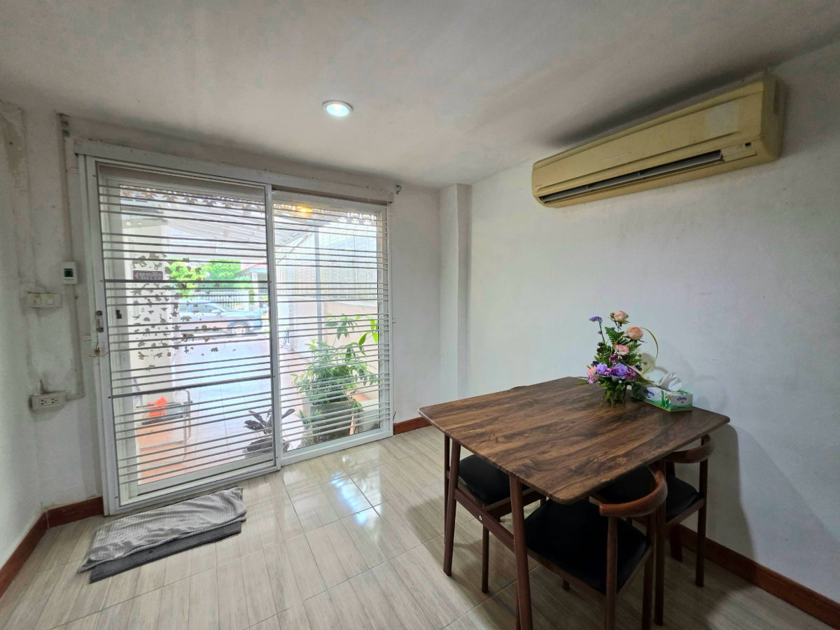 รูป 📢 ขายด่วน! บ้านไซส์ใหญ่ 5 ห้องนอน "เสนาวิลล่า ลำลูกกาคลอง 2" ถนนเมน ใกล้สวน เดินทางสะดวก ใกล้ BTS คูคต คุ้มสุดในย่านนี้!  - รูปที่ 13/24