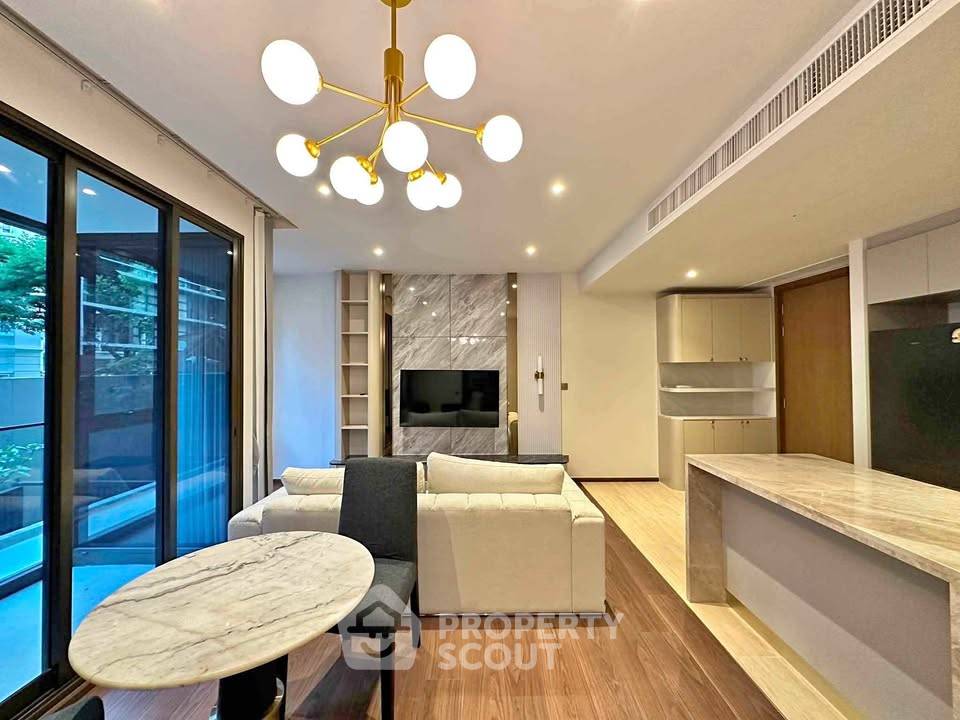 รูป คอนโด 1 ห้องนอน เลี้ยงสัตว์ได้ 53 ตร.ม. Via 61 ใกล้ BTS เอกมัย (ID 3234062) - รูปที่ 1/10