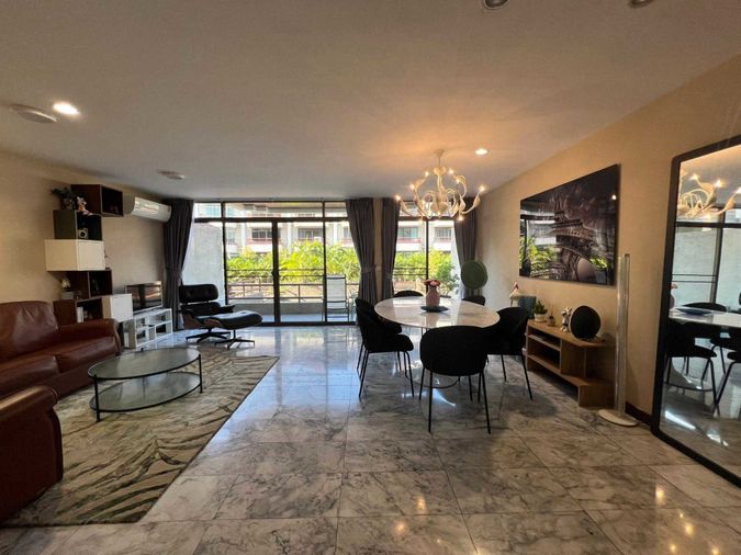 4-bed townhouse for rent, 400 sqm, 30.6 sq wah, Suan Luang