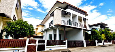 Houses for sale Chiang Mai : [URGENT SALE!] Stunning Semi-Detached House in Boonfah Grand Home 2 – Near New San Kamphaeng Road