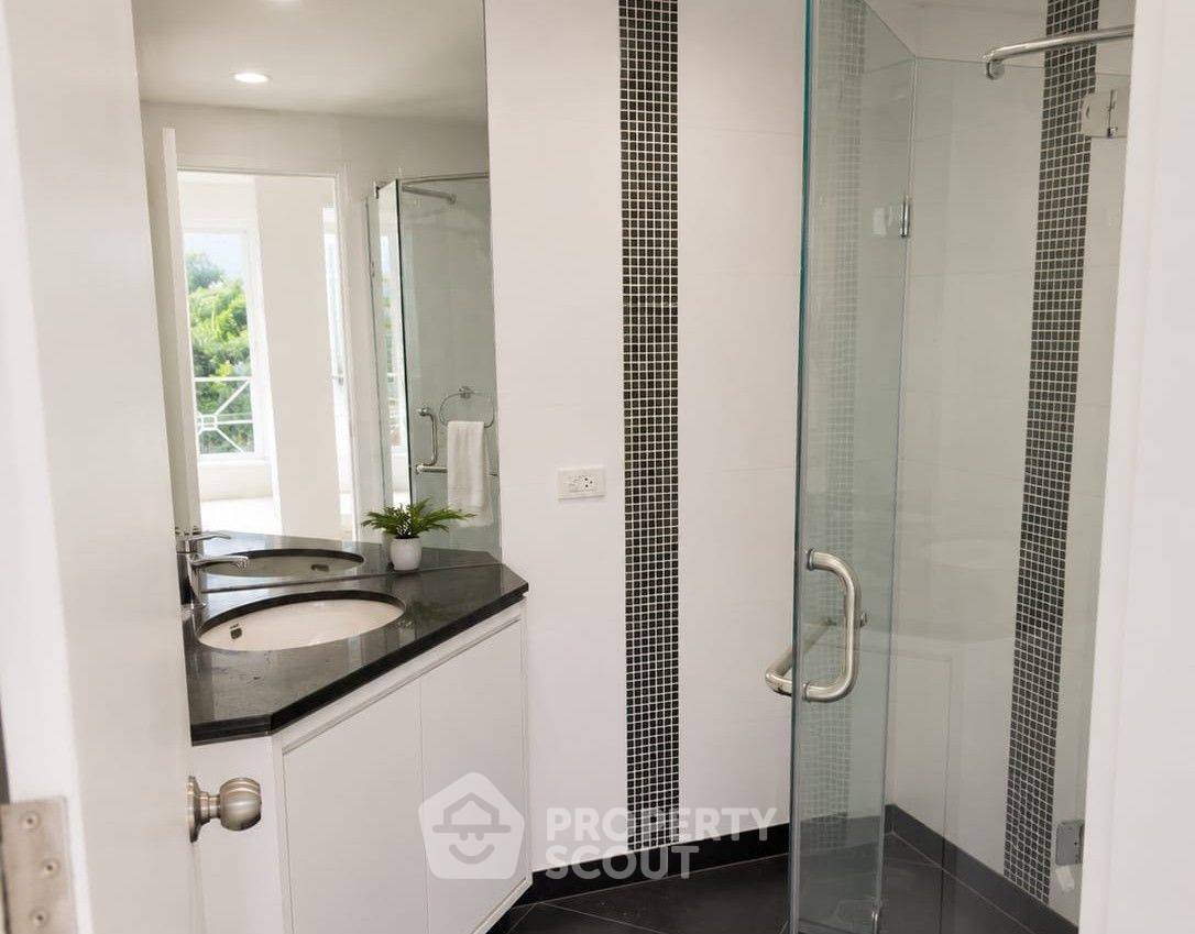 รูป ขายคอนโด 2 ห้องนอน 68 ตร.ม. Jada Beach Condo พัทยา (ID 3232691) - รูปที่ 4/5
