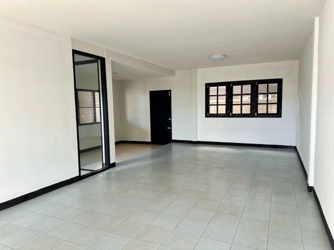 3-bed townhouse for rent, 160 sqm, 33 sq wah, Bang Khen