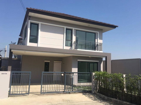 SJD157🔥 **บ้านเดี่ยว 4 ห้องนอน พื้นที่ใช้สอย 215 ตร.ม. ราคาเพียง 3.9 ล้าน!