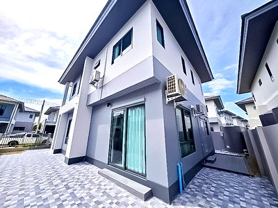 Houses for sale Chonburi : Stylish House for Sale Rong Po Pattaya 4 Bed Fully Furnished