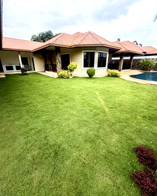 Houses for rent Krathinglai Beach : 3 Bedroom Private Pool Villa for Rent East Pattaya