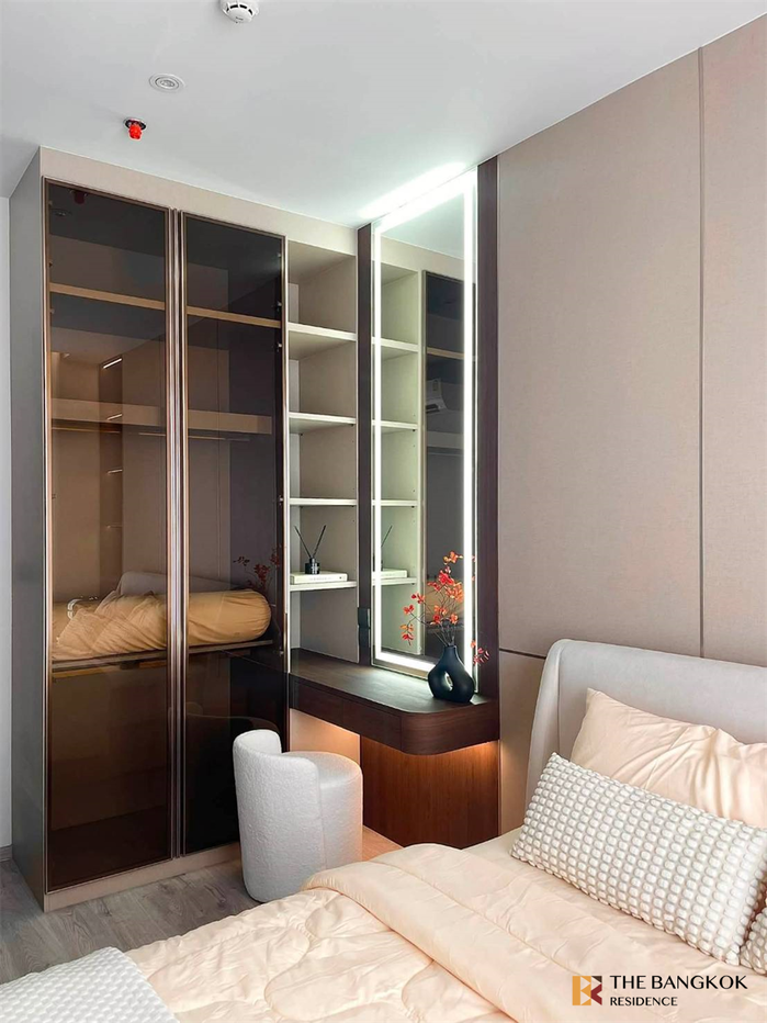 picture RHYTHM EKKAMAI ESTATE Convenient Travel, Great Value per Square Meter - 1/10