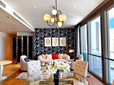 Condos for sale : 62nd-Floor 3-BR Magnolias Waterfront Residences, BTS Saphan Taksin (ID 3232520)