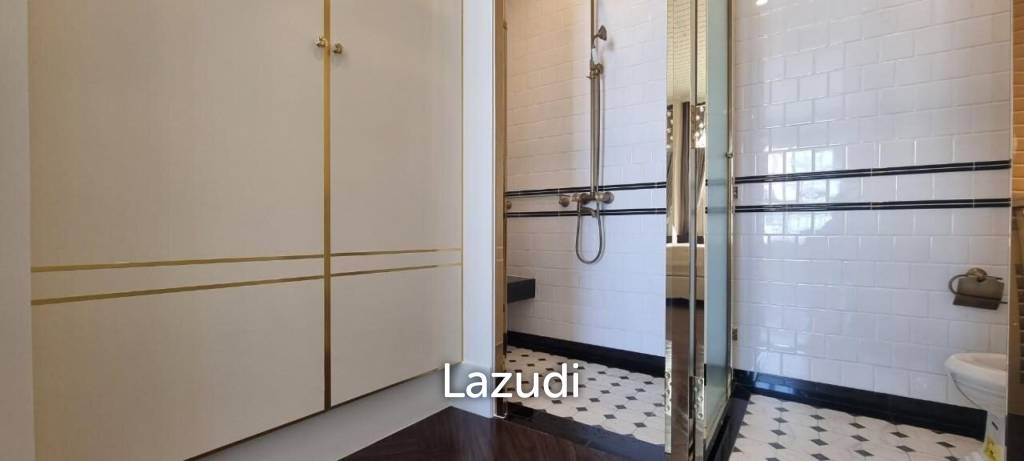 picture Grand Florida Beachfront Resort 1-Bedroom Condo for Sale - 10/10