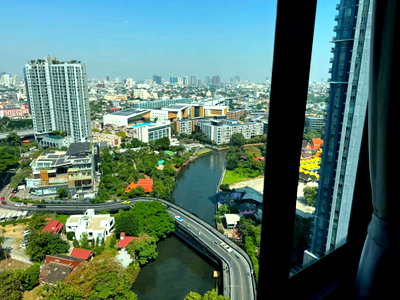 Condos for rent : ✨ Relaxing Canal View, Escape the City | Spacious 1 Bed (40 sq.m.) For Rent ✨