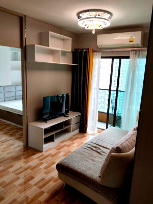 Condos for rent : Lumpini Suite Phetchaburi - Makkasan | 28th High Floor 2BR Unit (Near SWU University & Asoke/Rama 9 CBD) 22,000 THB / Month