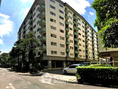 Condos for sale : 2-BR Condo At Lumpini Center Sukhumvit 77 Near BTS On Nut (ID 3237648)
