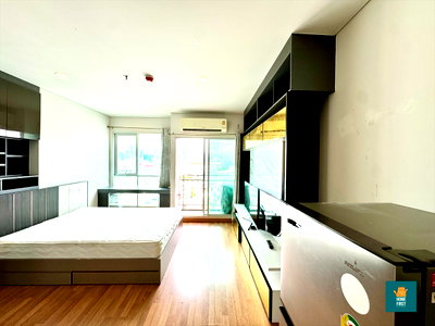 Condos for rent Rajamangala University of Technology Krungthep : Lumpini Place Ratchada - Sathu, 24 sq m fully furnished 9,500 baht per month.