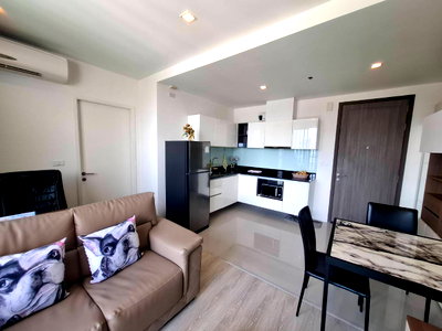Condos for sale : SELL QUINN RATCHADA17  BEAUTIFUL ROOM GOOD PRICE.