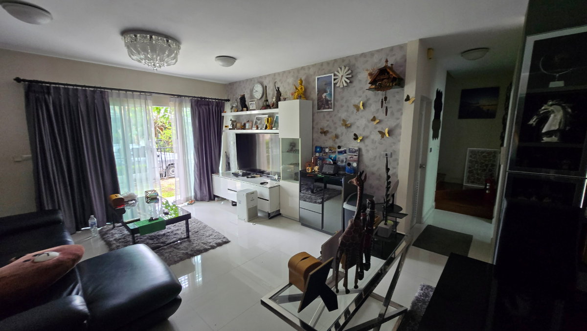 รูป ขายบ้านเดี่ยว หลังหัวมุมใหญ่สุดในโครงการ ใกล้ป้อมยาม(ทั้งหมู่บ้าน 22 หลัง) เงียบสงบ ใกล้ตลาดพูลทรัพย์รังสิต โครงการ Perfect Exclusive 4.95 ล้านบาท - รูปที่ 3/8