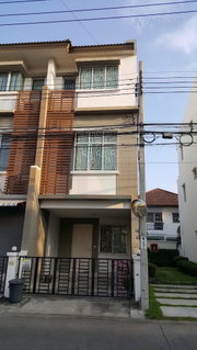 📌 ขายทาวน์เฮาส์ โครงการ ทาวน์พลัส ประชาอุทิศ 3 ชั้น 3 ห้องนอน 3 ห้องน้ำ