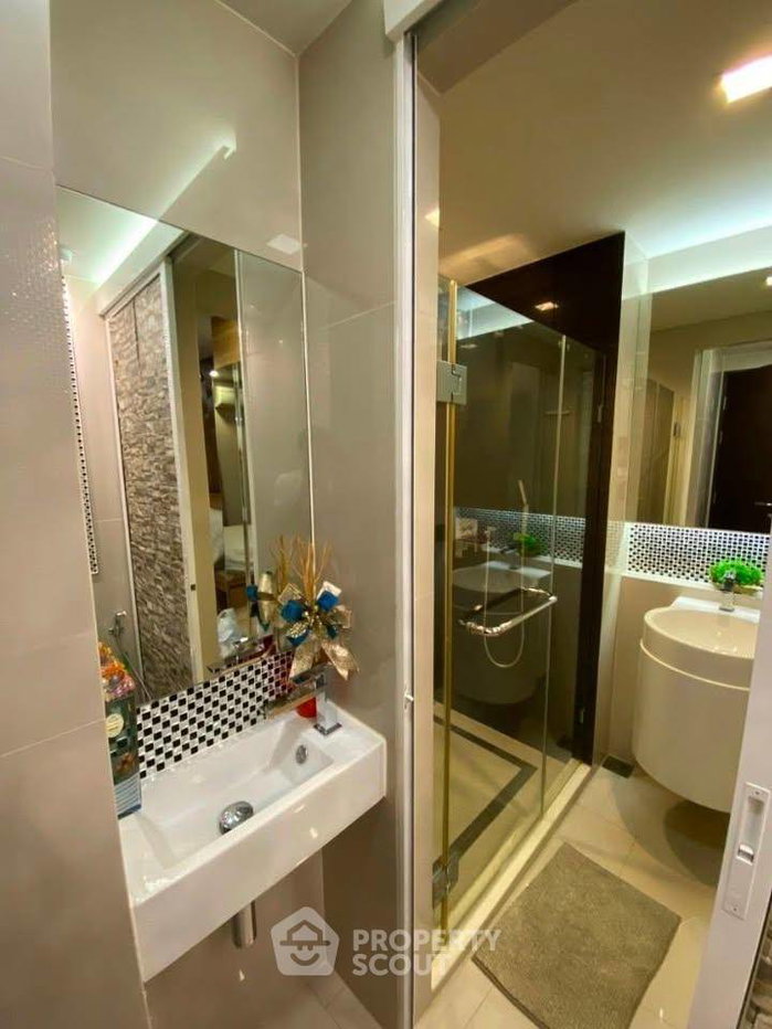 รูป ขายคอนโด 1 ห้องนอน Rhythm Sathorn ใกล้ BTS สะพานตากสิน (ID 3164534) - รูปที่ 9/9