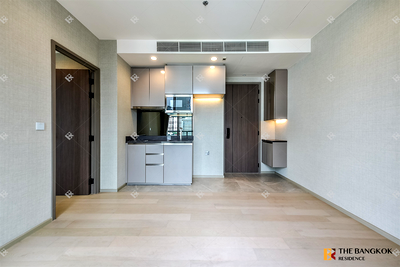 Condos for sale : Condo in Prime Location, Attractive Price The extro phayathai - rangnam near BTS Victory Monument