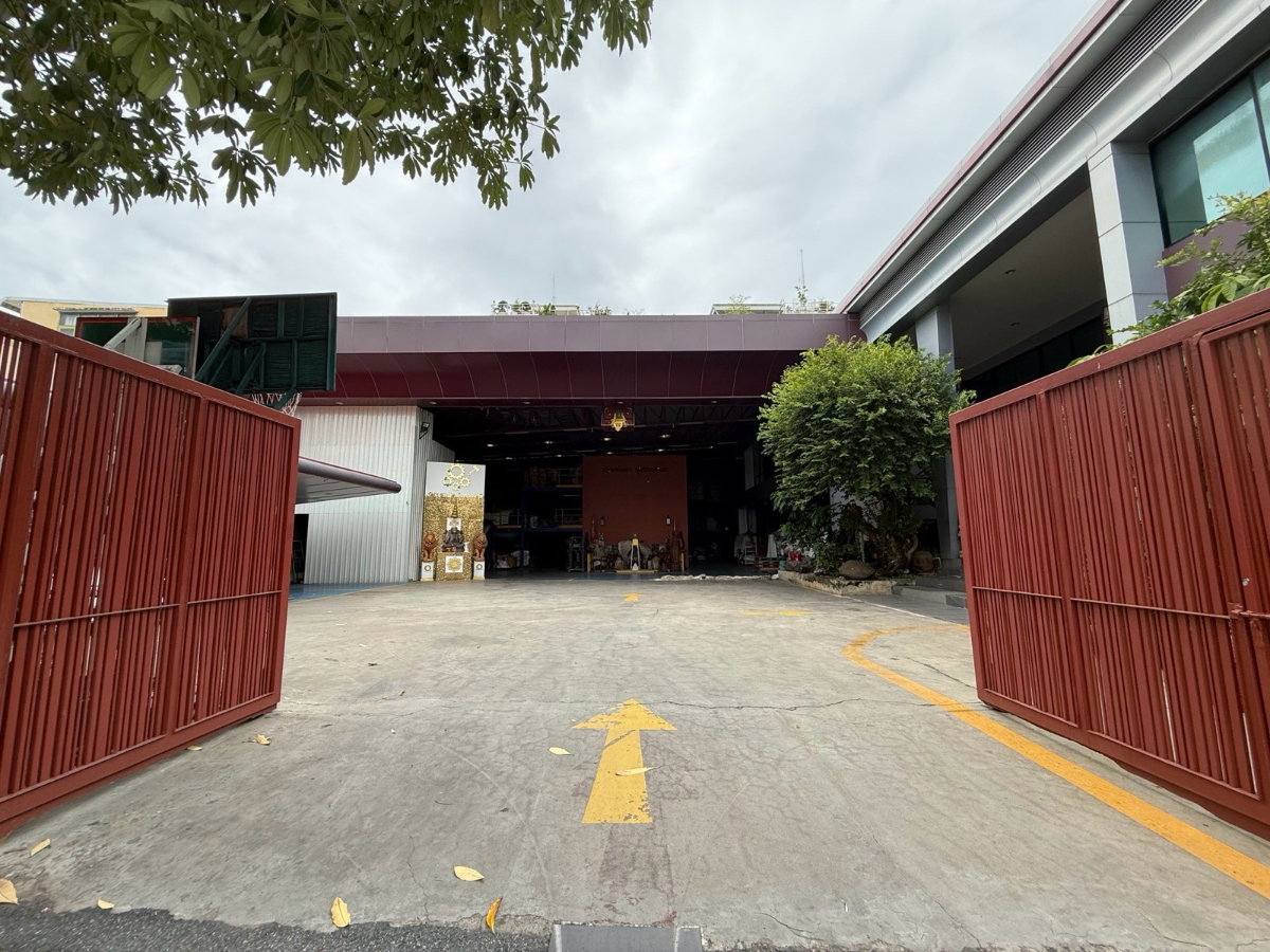 รูป 🏭✨ ให้เช่าโรงงานขนาดใหญ่ พระราม 2 ซอย 33 | ที่ดิน 2.5 ไร่ | พื้นที่สีม่วง | มีใบ รง.4 - รูปที่ 3/10