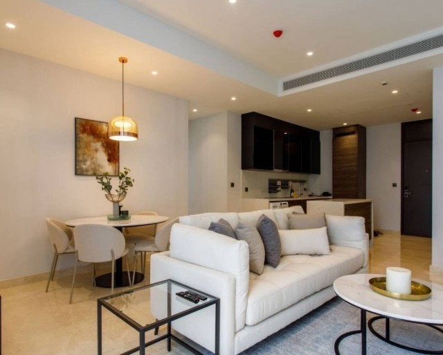 รูป LTH16100 - Luxury Condo for Rent Langsuan | Muniq Langsuan | 78.2 sq.m. | 2 Beds 2 Baths | Near BTS Phloen Chit | 100K - รูปที่ 1/6