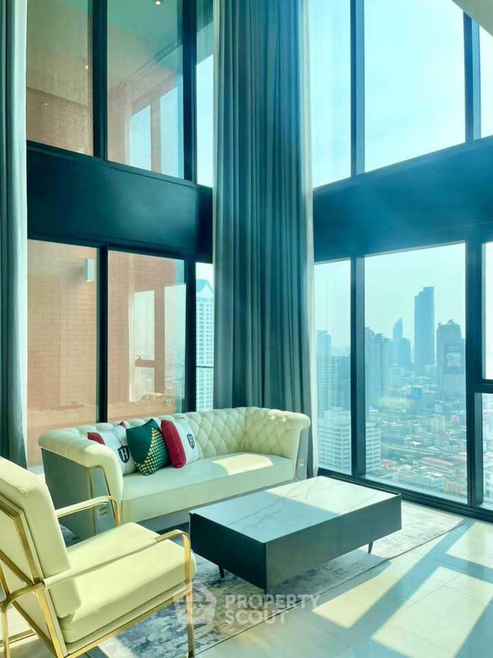 รูป คอนโด 2 ห้องนอน 110 ตร.ม. The Lofts Silom ใกล้ BTS สุรศักดิ์ (ID 3235618) - รูปที่ 1/18