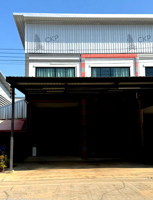 โรงงาน ถนนพุทธมณฑล สาย 5 : L260130 | ขายอาคาร 2 คูหาติดกัน ขนาด 91.50 ตร.วา สูง 2 ชั้น ทำเลใกล้พุทธมณฑลสาย 5 เหมาะสำหรับทำออฟฟิศ ร้านค้า โกดังขนาดเล็ก (พร้อมผู้เช่า)
