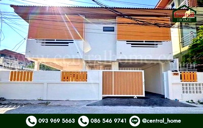 บ้านเดี่ยว เขตวังทองหลาง : บ้านเดี่ยว ลาดพร้าว 80 (ซอยจันทิมา) บ้านรีโนเวทใหม่ทั้งหลัง