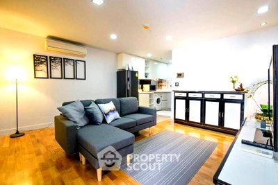 ขายคอนโด : ใกล้ MRT สามย่าน 200 ม. | คอนโด 2 ห้องนอน Quad Silom Condominium (ID 2734905)