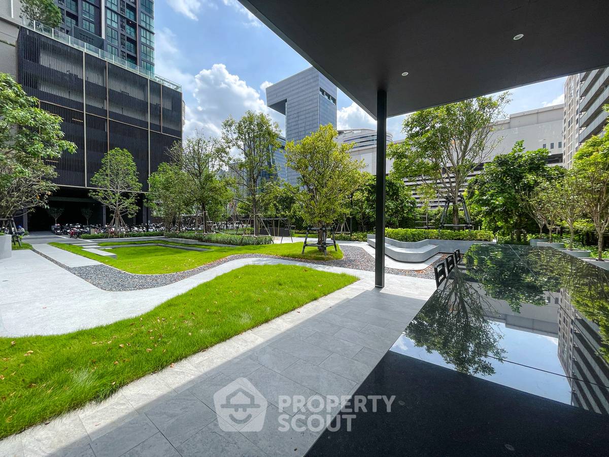รูป ใกล้ MRT พระราม 9 เพียง 200 ม. | คอนโด 2 ห้องนอน Nue District R9 (ID 3237944) - รูปที่ 22/23