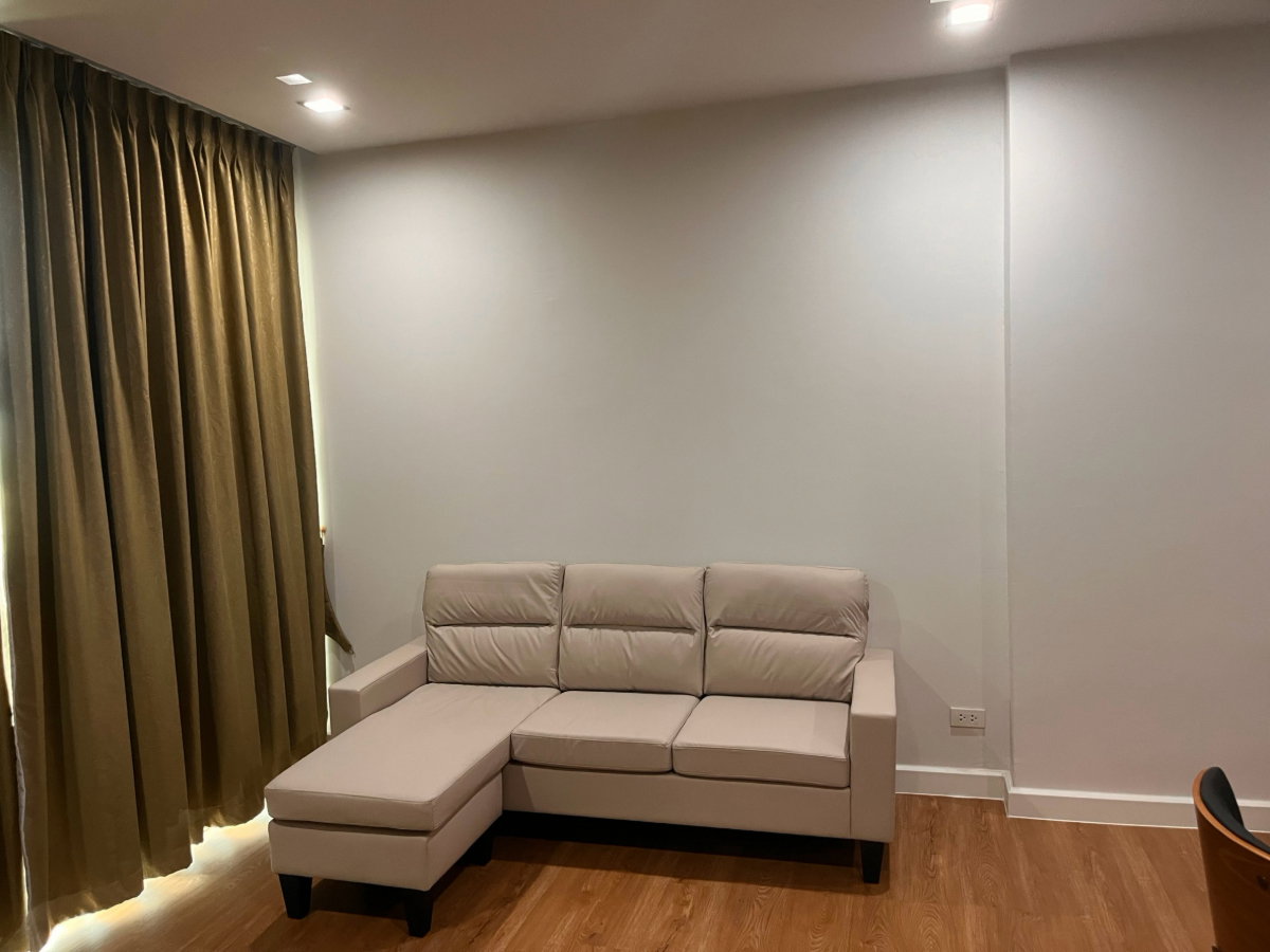 picture Green Lake Condo Sriracha 099-690-3486 - 4/14