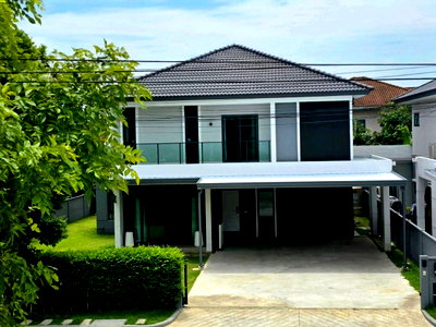 บ้านเดี่ยวให้เช่า : ให้เช่าบ้านเดี่ยว 2 ชั้น หลังมุม 100 ตร.ว. โครงการเซนโทร วิภาวดี ทำเลดี ใกล้รถไฟฟ้าสายสีแดง สถานีดอนเมือง