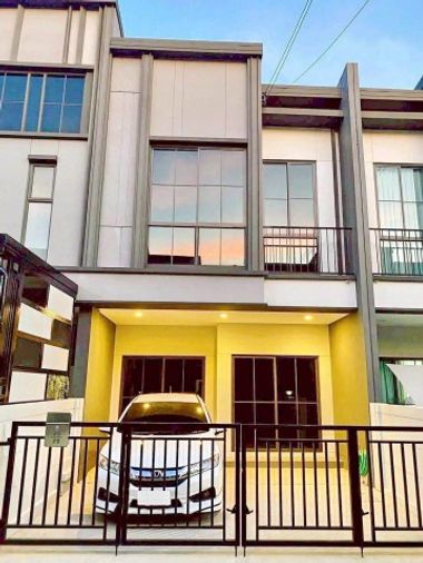 2-bed townhouse for rent, 105 sqm, 17 sq wah, Sai Mai