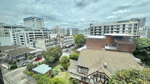 คอนโด 1 ห้องนอน 31 ตร.ม. ให้เช่า ที่ Lloyd Soonvijai-Thonglor (ID 3237030)