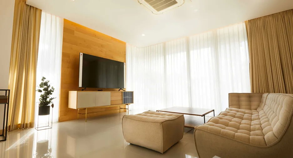 รูป บ้าน 3 ชั้น Pool villa ย่านพระราม 9 "Hem52" | 3 ห้องนอน 3 ห้องน้ำ พื้นที่ 360 ตร.ม. | **ค่าเช่า 160,000 บาท** นัดชม แอดไลน์ ID: @property.ma - รูปที่ 3/13