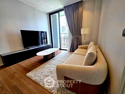 Condos for rent : Pet-Friendly 1-BR At Muniq Langsuan Near BTS Ratchadamri (ID 3180847)