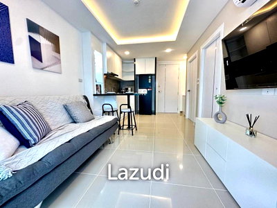 Condos for sale : The Blue Residence Modern Renovated 1-Bedroom Condo