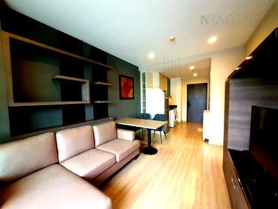Condos for rent : 🚩 For Rent Condo SKY WALK RESIDENCE Building 1, Floor 21,1 bed room, Room size 54 sqm