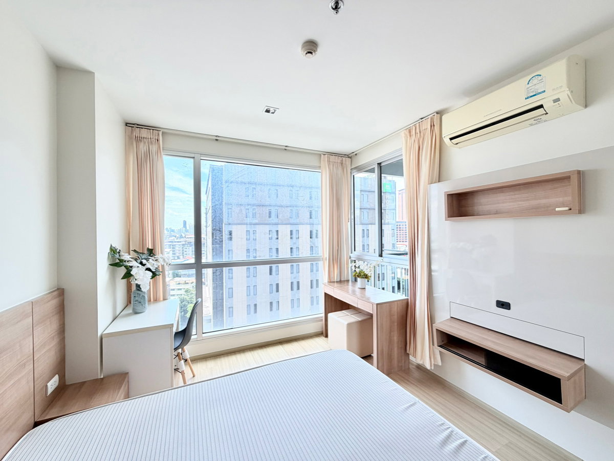 picture Condo for Sale❗️ “𝐑𝐡𝐲𝐭𝐡𝐦 𝐑𝐚𝐭𝐜𝐡𝐚𝐝𝐚-𝐇𝐮𝐚𝐢𝐤𝐡𝐰𝐚𝐧𝐠“ Special Price 4.99 MB. Near MRT-Huaikhwang - 8/15