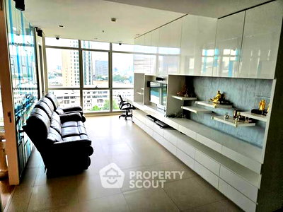 Condos for rent : 2-BR Condo At The River Condominium Near BTS Saphan Taksin (ID 3234841)